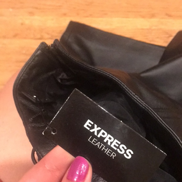 NWT Leather Express Skirt - Picture 8 of 9